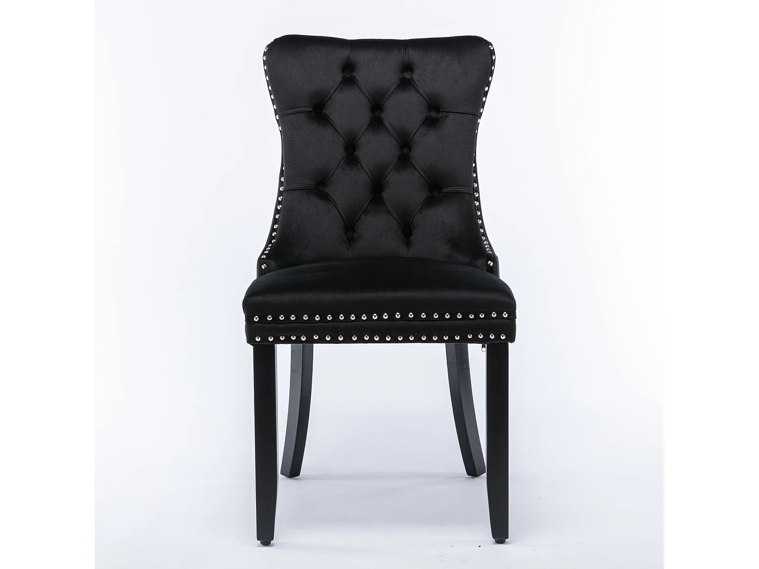 Lot de 2 chaises velours noir avec boutons capitonnés et garniture cloutée, pieds en bois