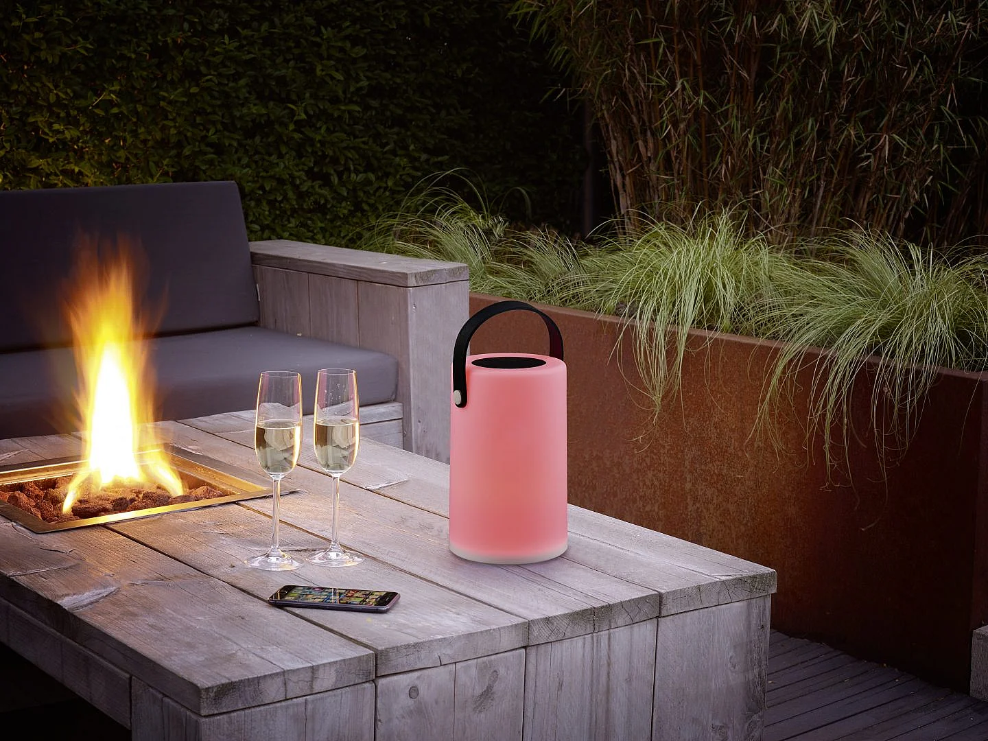 Lampada da tavolo da esterno LED, plastica, bianco, 13x20,5x13 cm, Garcia