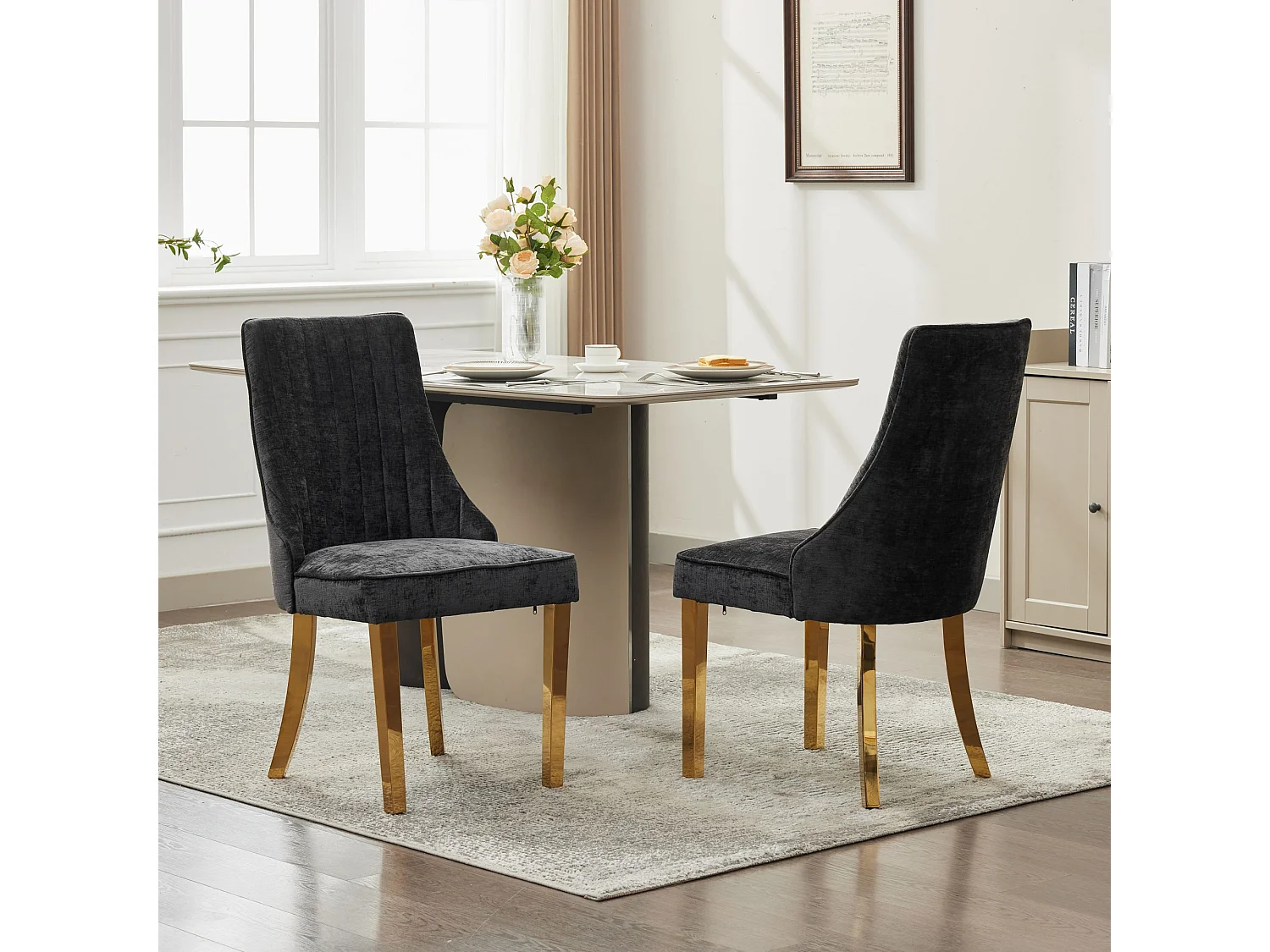 Lot de 2 chaises noir avec pieds dorés, chenille floquée en rayonne