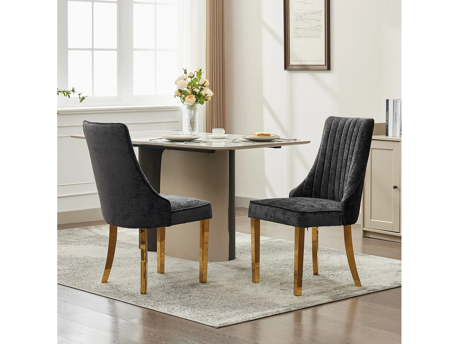 Lot de 2 chaises noir avec pieds dorés, chenille floquée en rayonne