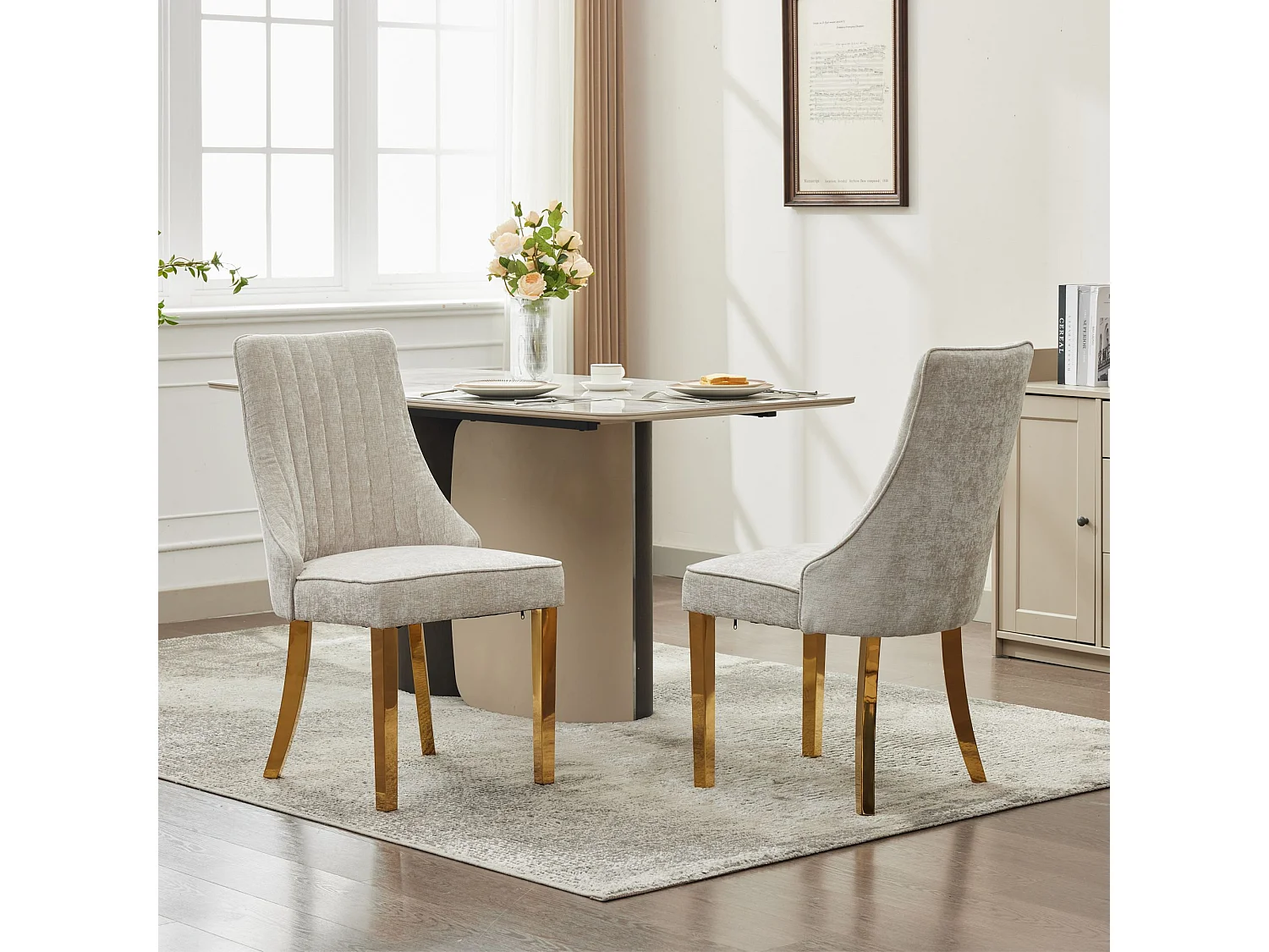 Lot de 2 chaises beige avec pieds dorés, chenille floquée en rayonne