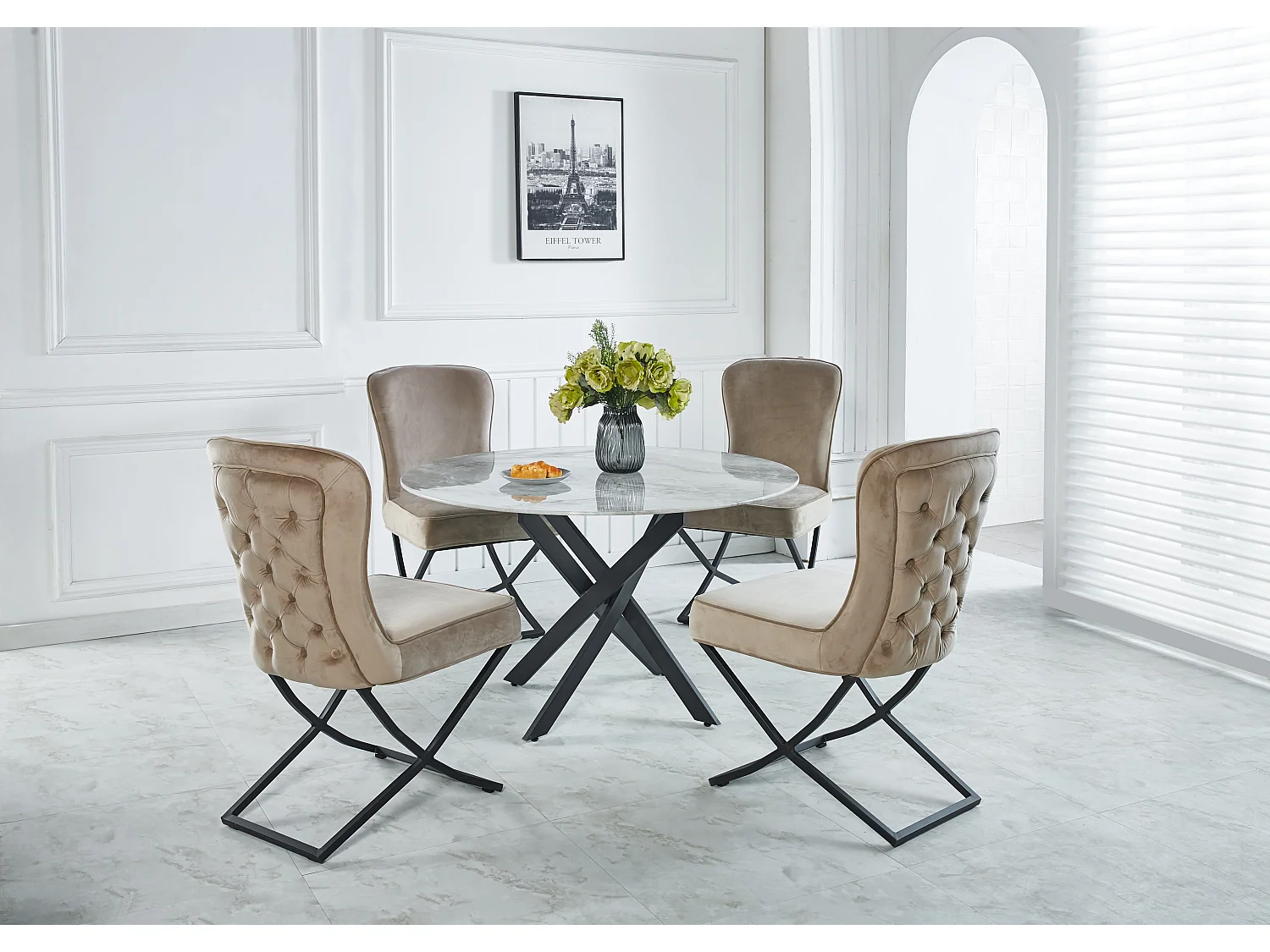 Lot 4 Chaises Salle à Manger Gabrielle Velours Taupe Capitonné Pieds Métal Noir