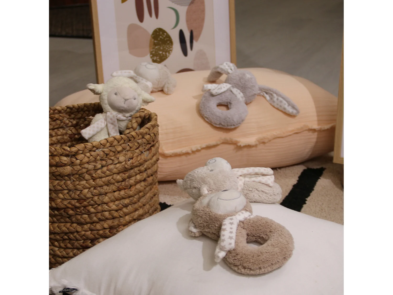 Sonajero perro beige 15 x 7 cm