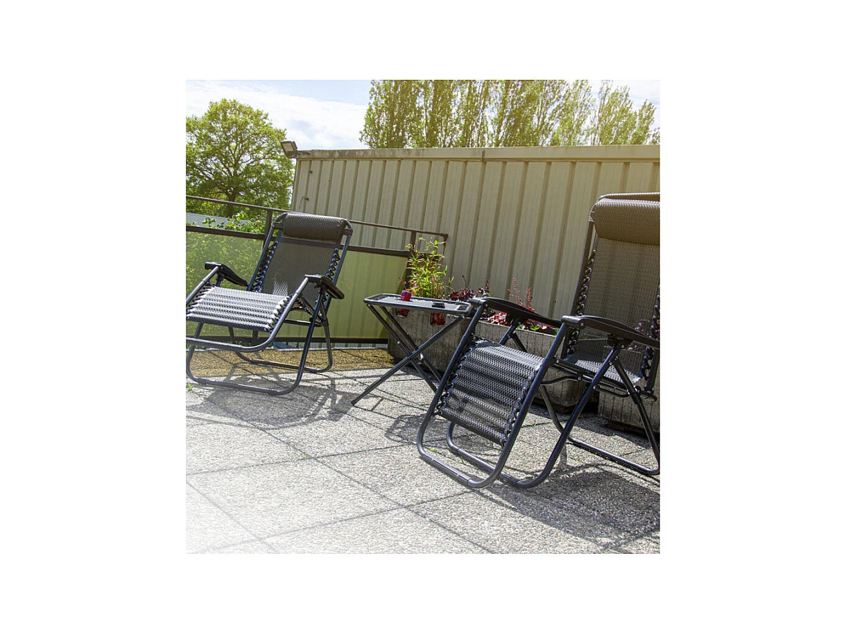 Lot de 2 chaises longues + table pliable