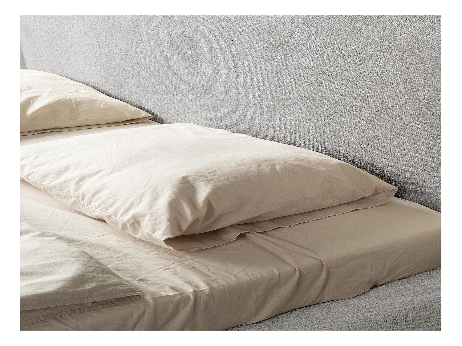 Lit rembourré avec rangement 208 x 224 - en Chenille - bouteille verte - MAKANA