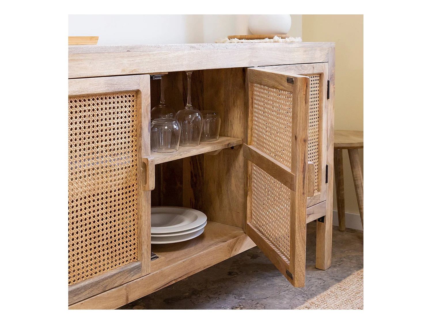 Buffet en bois de manguier et cannage Julietta