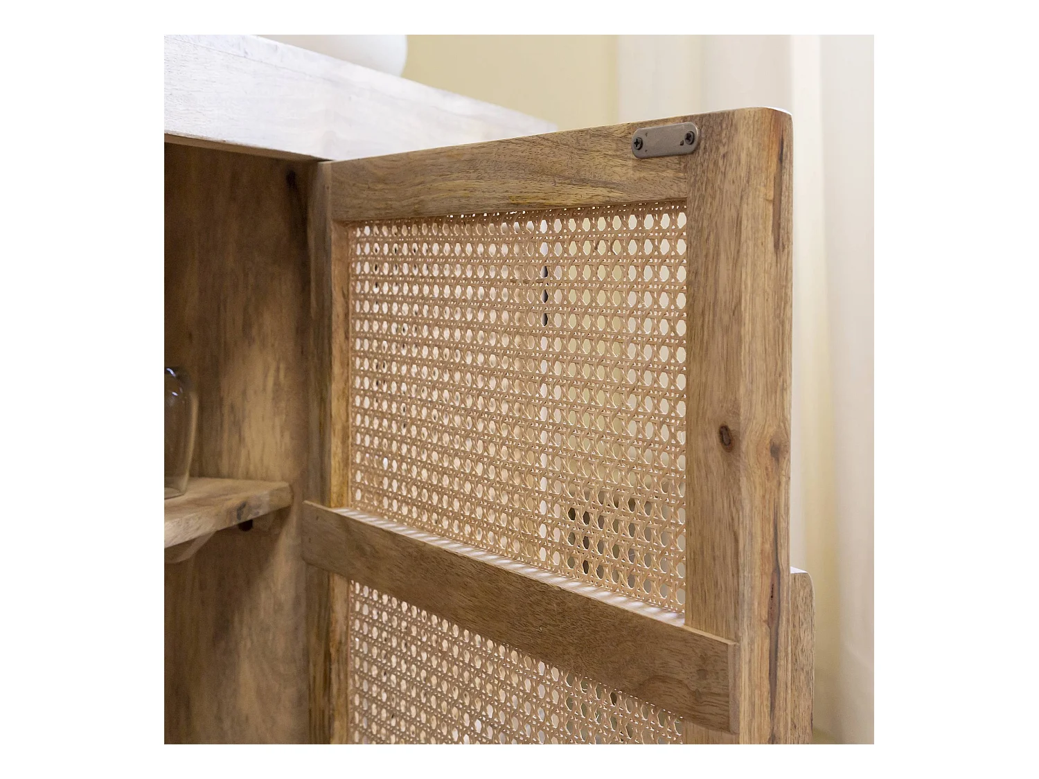 Buffet en bois de manguier et cannage Julietta