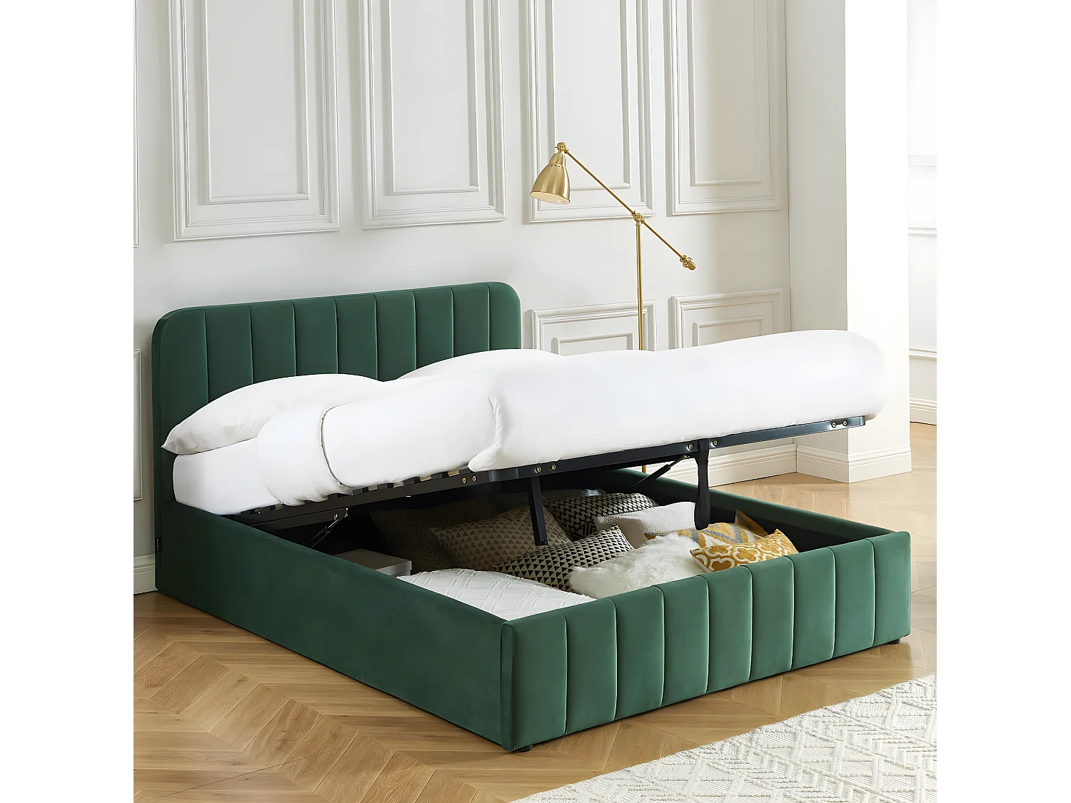 Lit coffre 140x190 cm en velours vert avec tête de lit + sommier relevable à lattes - Ava