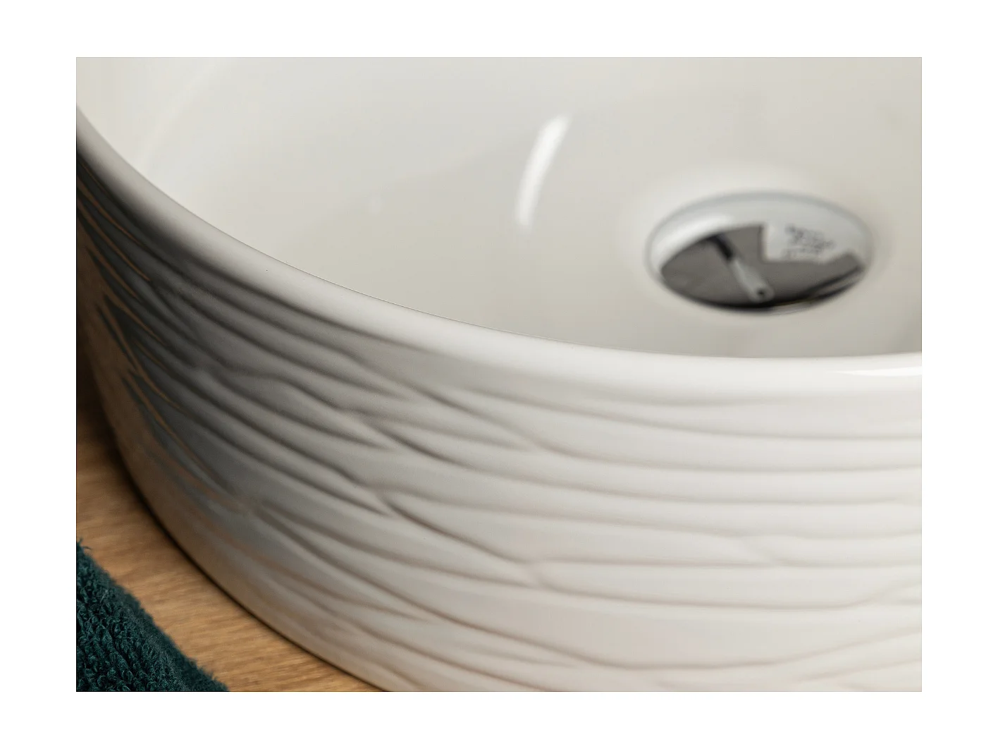 Rundes Aufsatzwaschbecken aus Keramik PRISMA gerillte Außenseite Ø40 cm