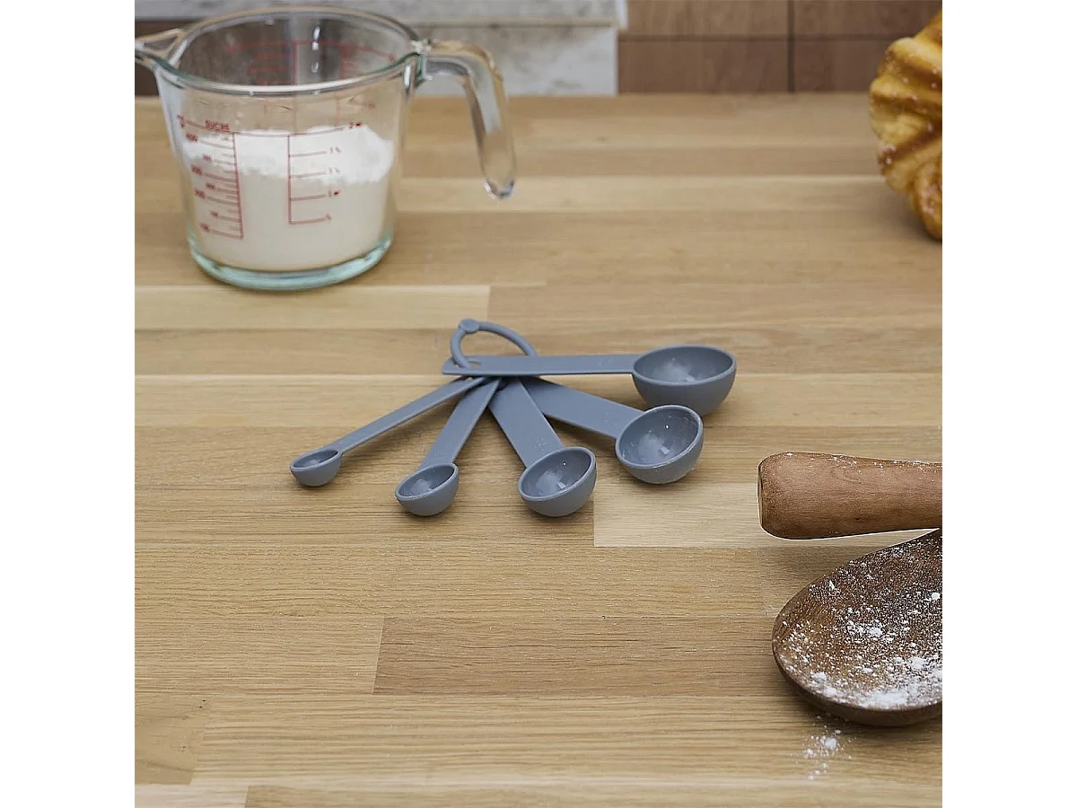 Ensemble de 5 petites cuillères à mesure