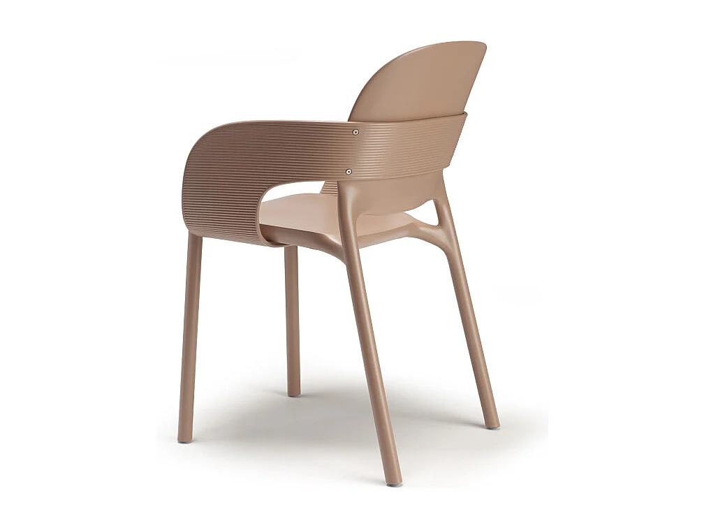 Lot de 2 - Chaise avec accoudoirs outdoor indoor en plastique recyclé HUG