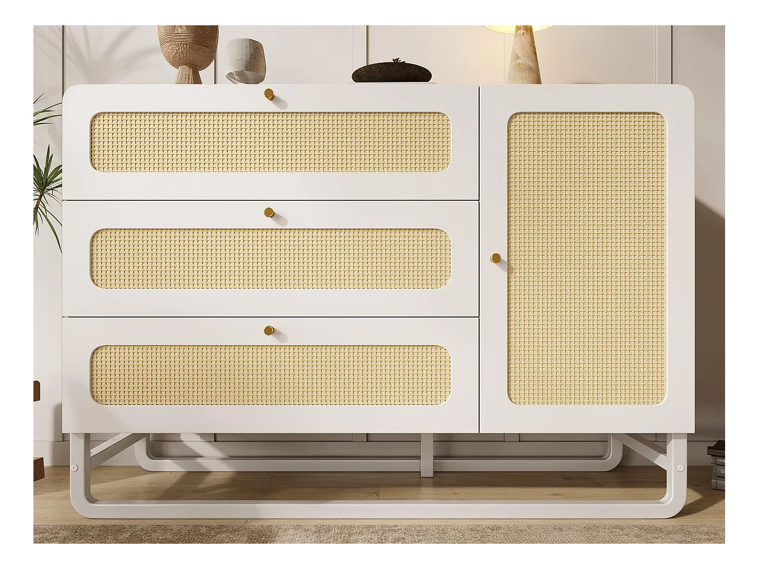 Buffet 120x40x85cm - avec 3 tiroirs en rotin et 1 porte en rotin - style campagnard - poignée en or - Blanc + Naturel