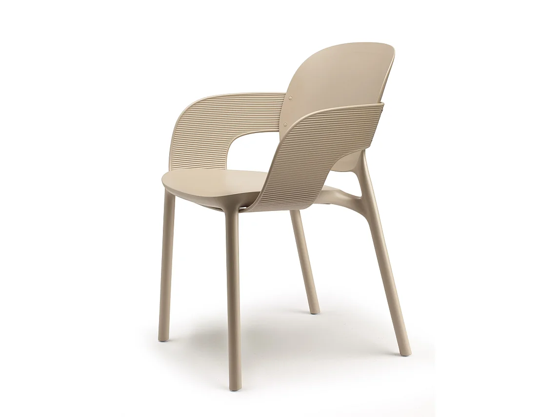 Lot de 2 - Chaise avec accoudoirs outdoor indoor en plastique recyclé HUG