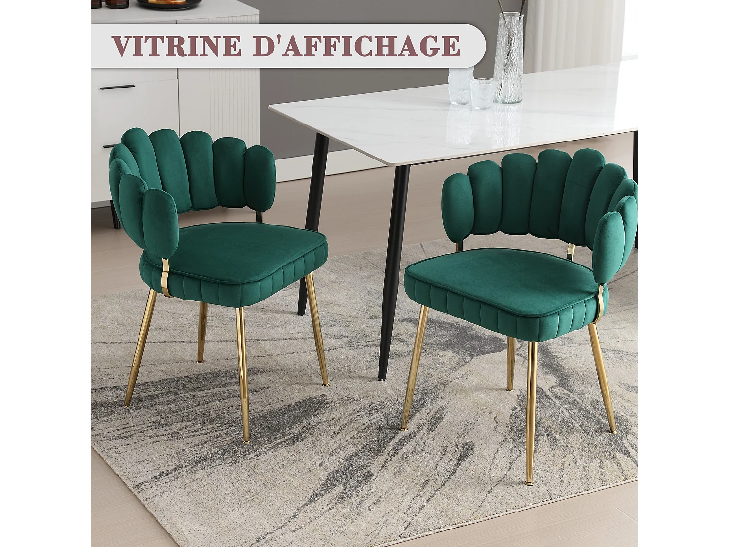 Lot de 4 chaises en velours vert - dossier avec motif pétale découpé - idéal pour salle à manger ou salon moderne