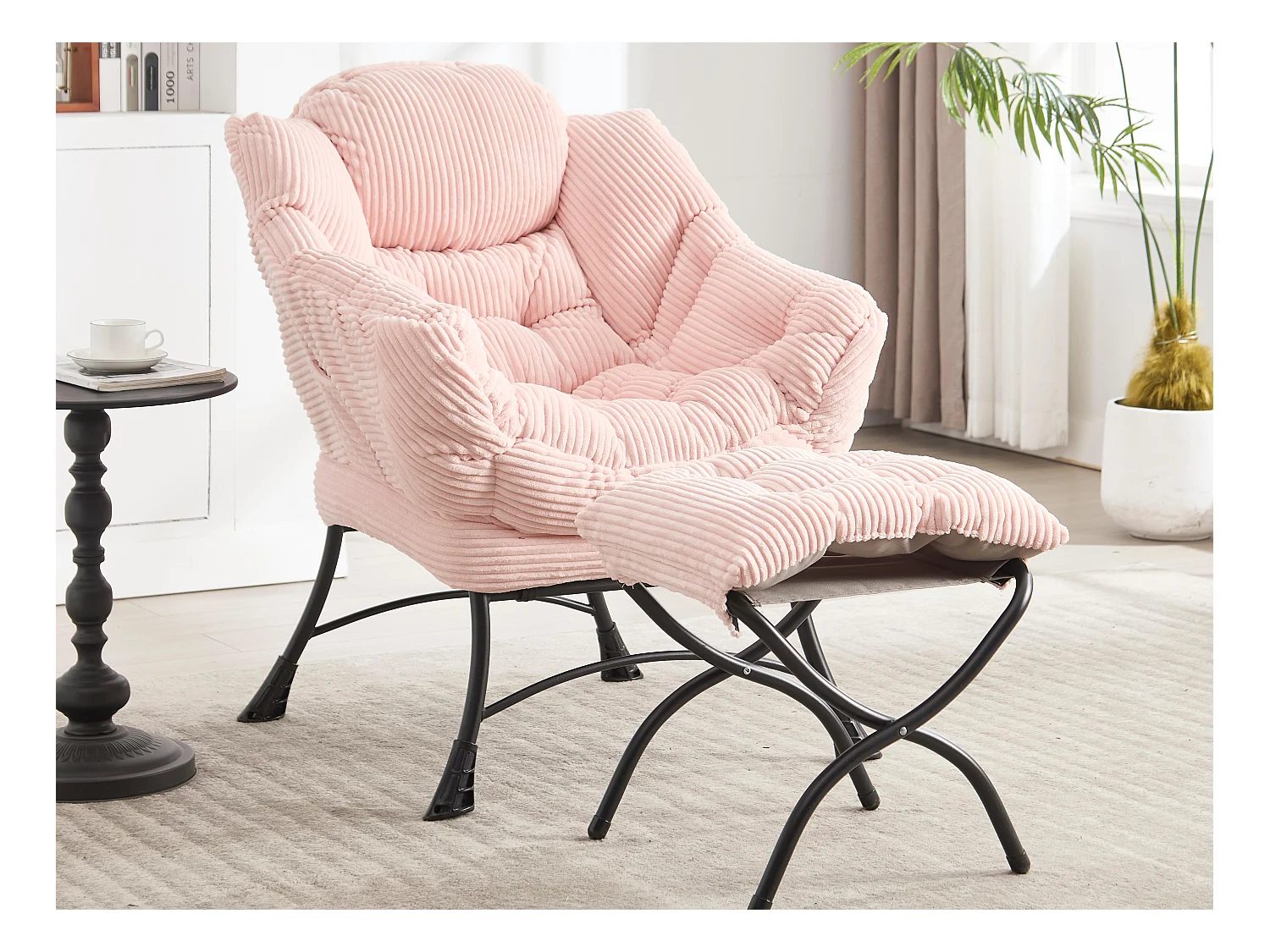 Fauteuil en velours côtelé rose - Repose-pieds pratique - Poche latérale pour téléphone - Style moelleux et spacieux - Parfait pour salon ou chambre