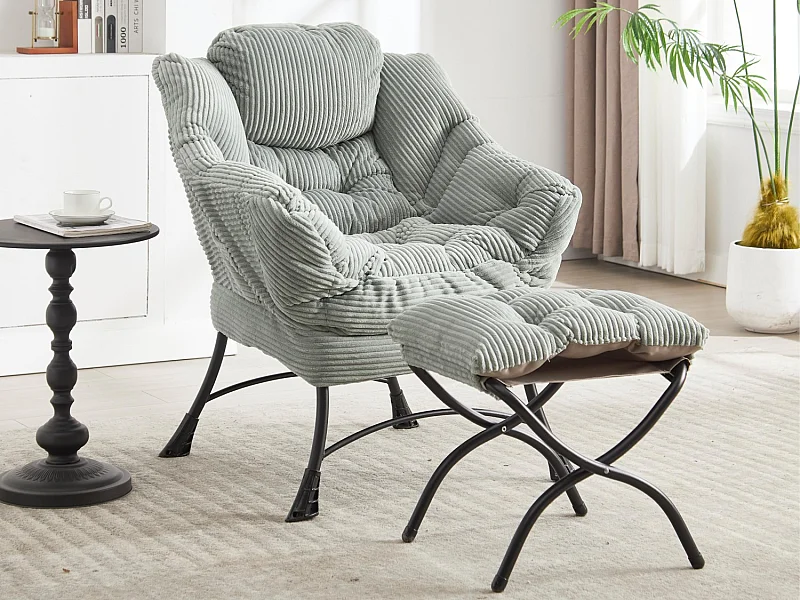 Fauteuil en velours côtelé gris claire - Repose-pieds pratique - Poche latérale pour téléphone - Style moelleux et spacieux - Parfait pour salon ou chambre