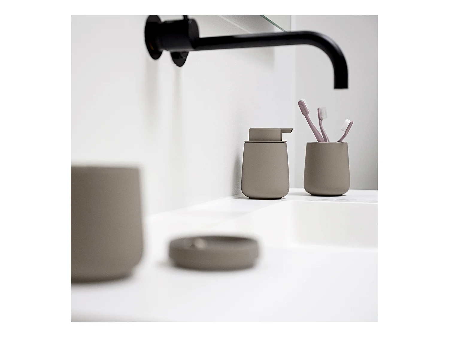 Dispensador de jabón de gres