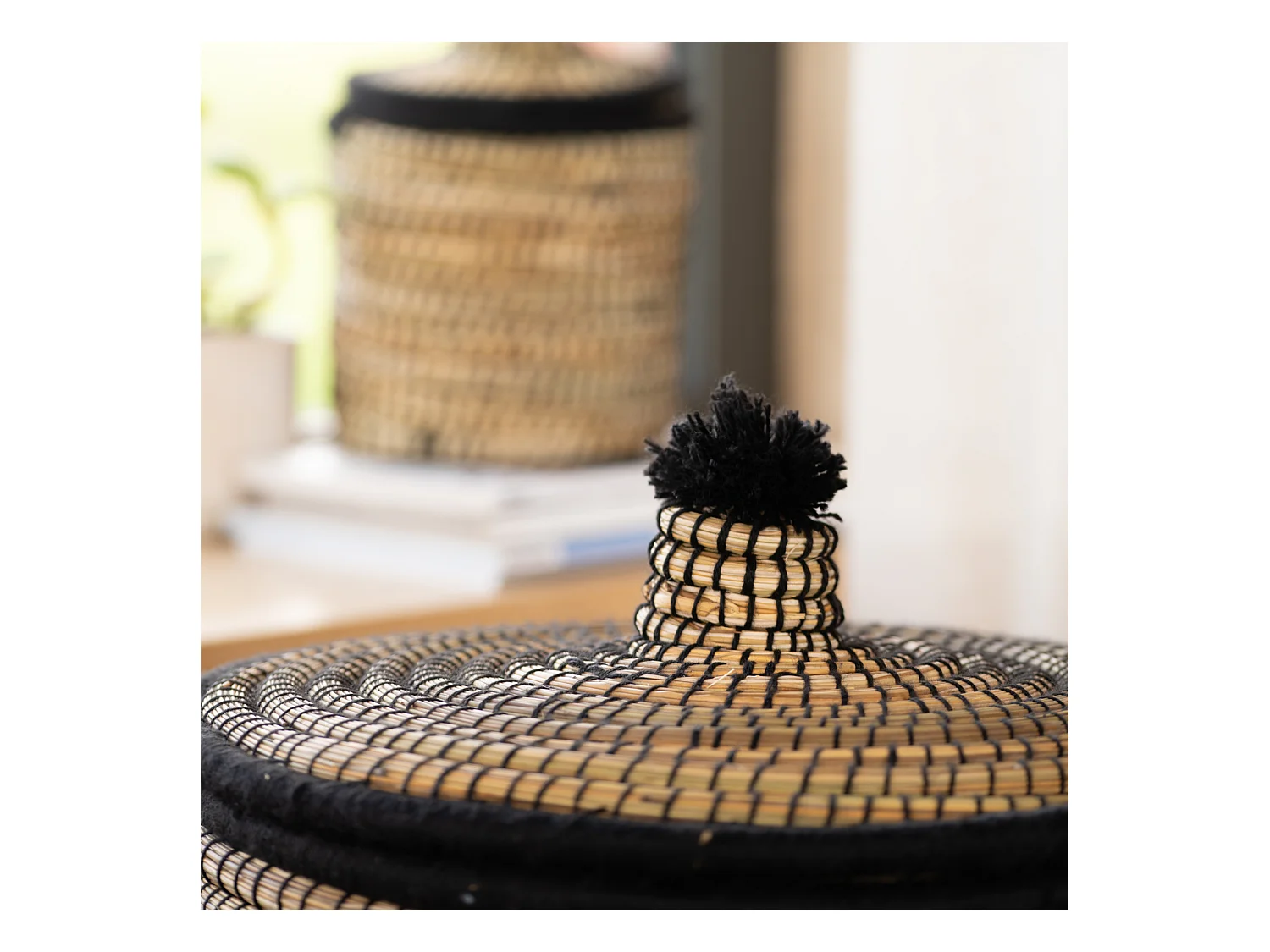 Panier à linge en fibres naturelles et laine