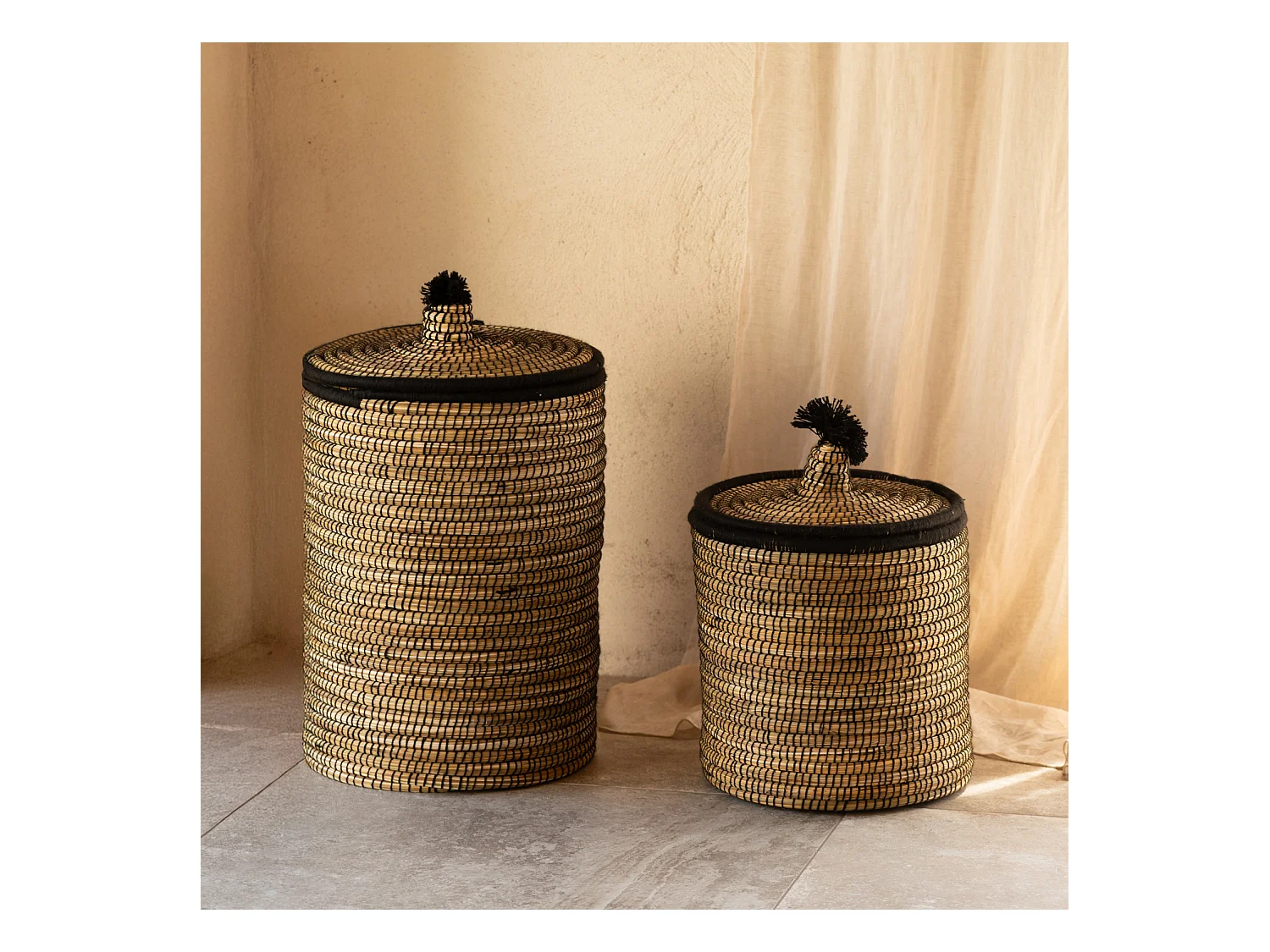 Panier à linge en fibres naturelles et laine