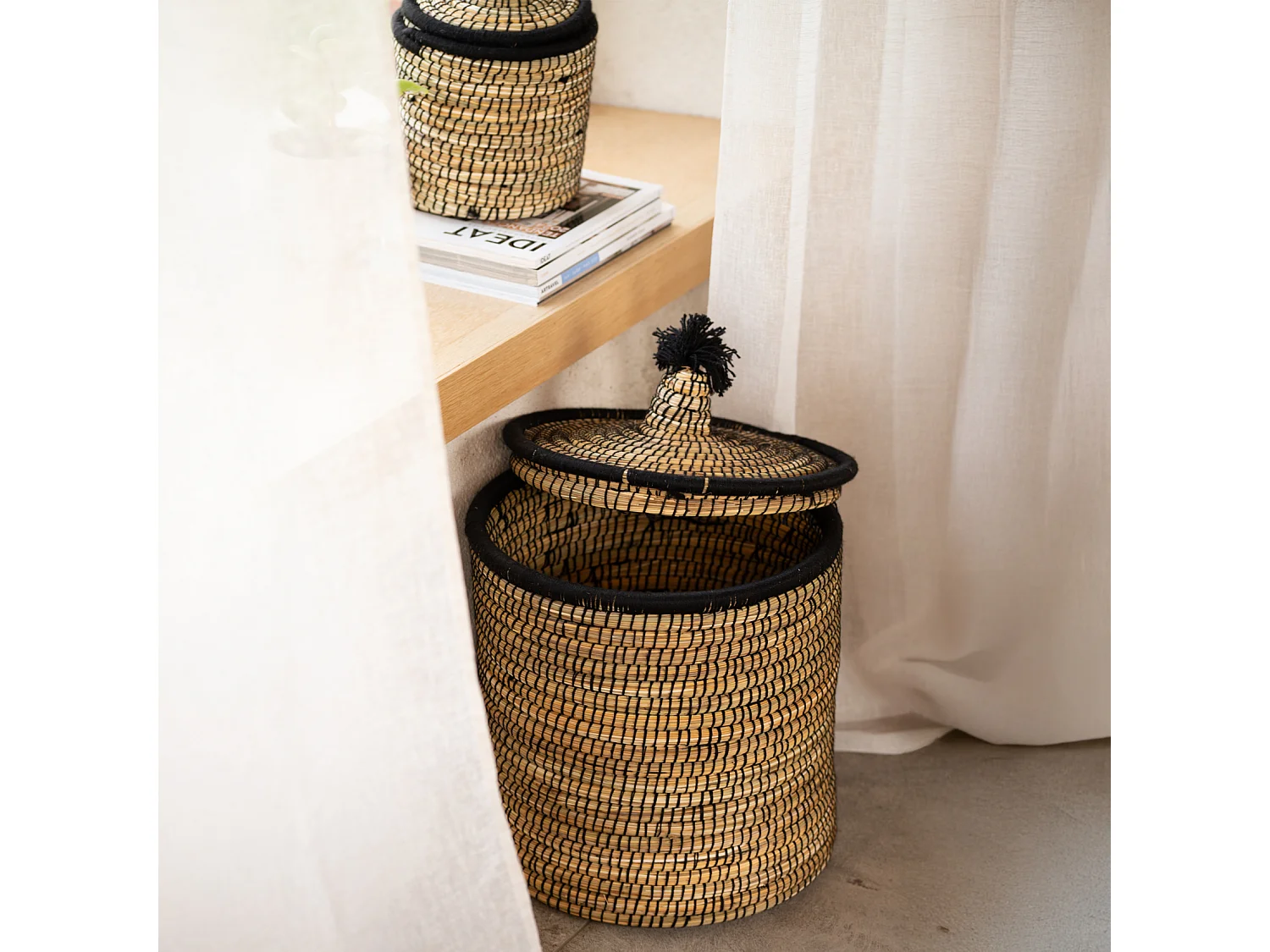 Panier à linge en fibres végétales et laine