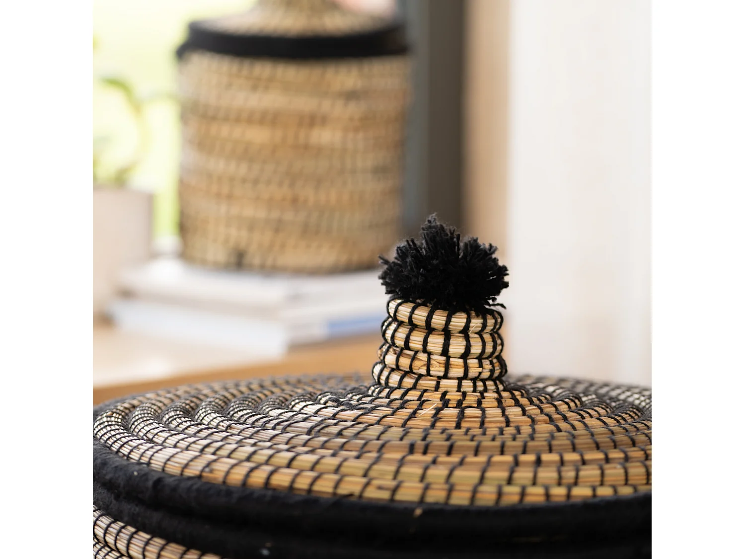 Panier à linge en fibres végétales et laine