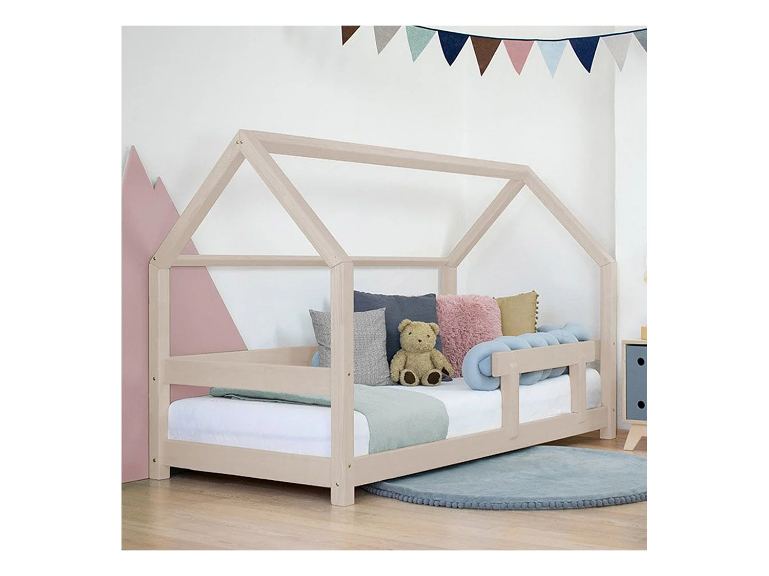 TRUSTY beige kinderbedhekje