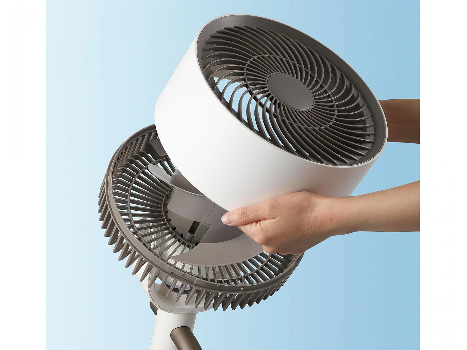 Ventilateur de sol DC avec lumière ambiante