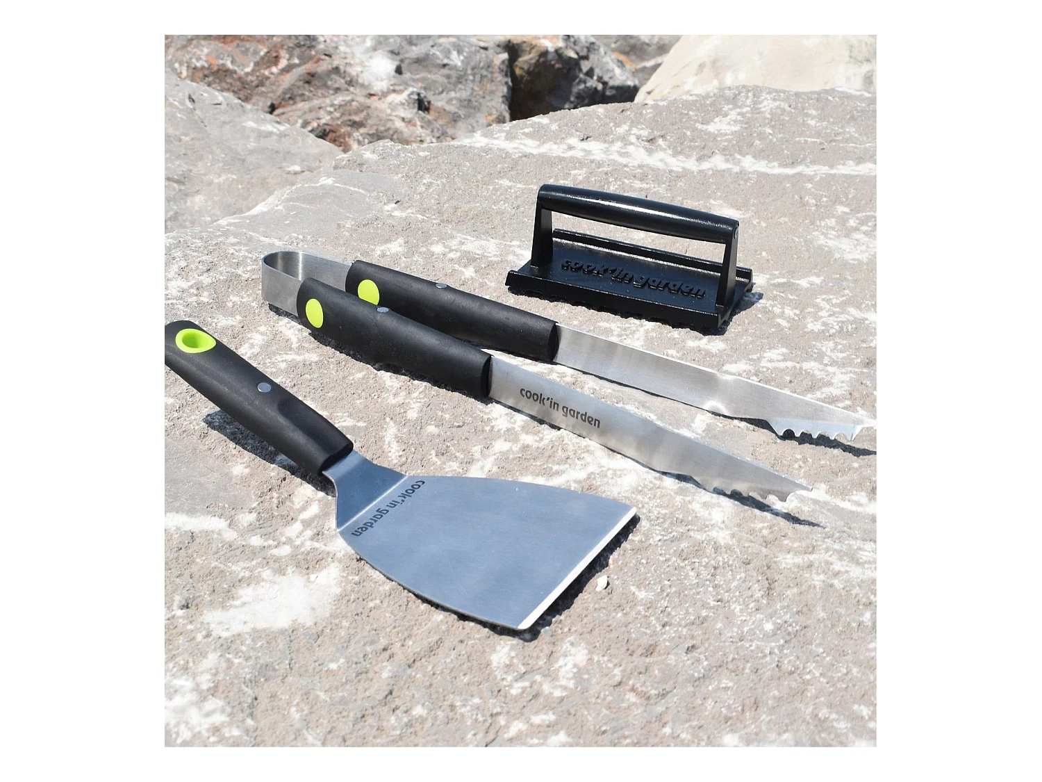 Kit d'ustensiles aimantés pour plancha – Spatule, pince et pressoir