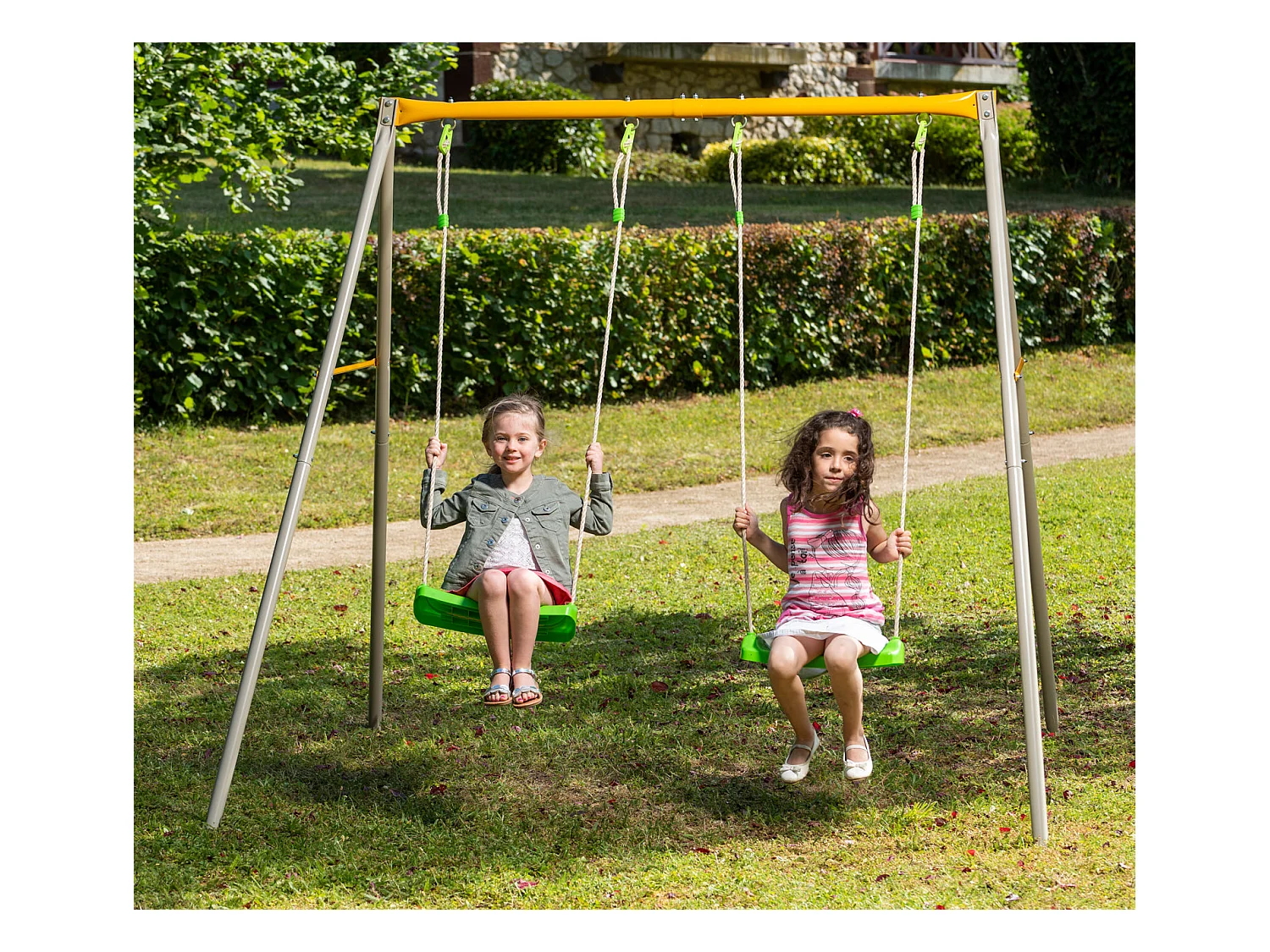 Portique enfant en métal avec 2 balançoires réglables - Hauteur 1,90 m - Dès 3 ans