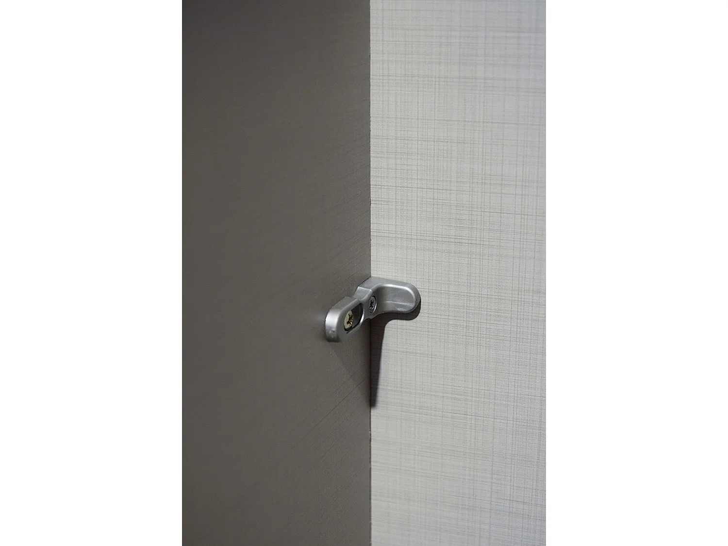 SCHWEBETÜRENSCHRANK Bamberg weiß / Flagstaff Eiche 180 / 65 / 198 cm