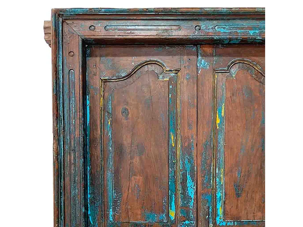 Puerta de madera marrón con acabado artesanal 110x15x190