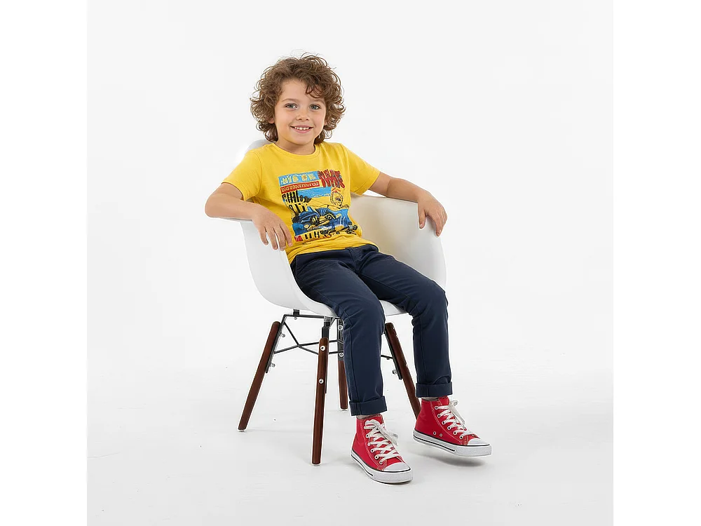 Chaise pour enfants - Design scandinave - Pieds en bois foncé - Nordika Rouge