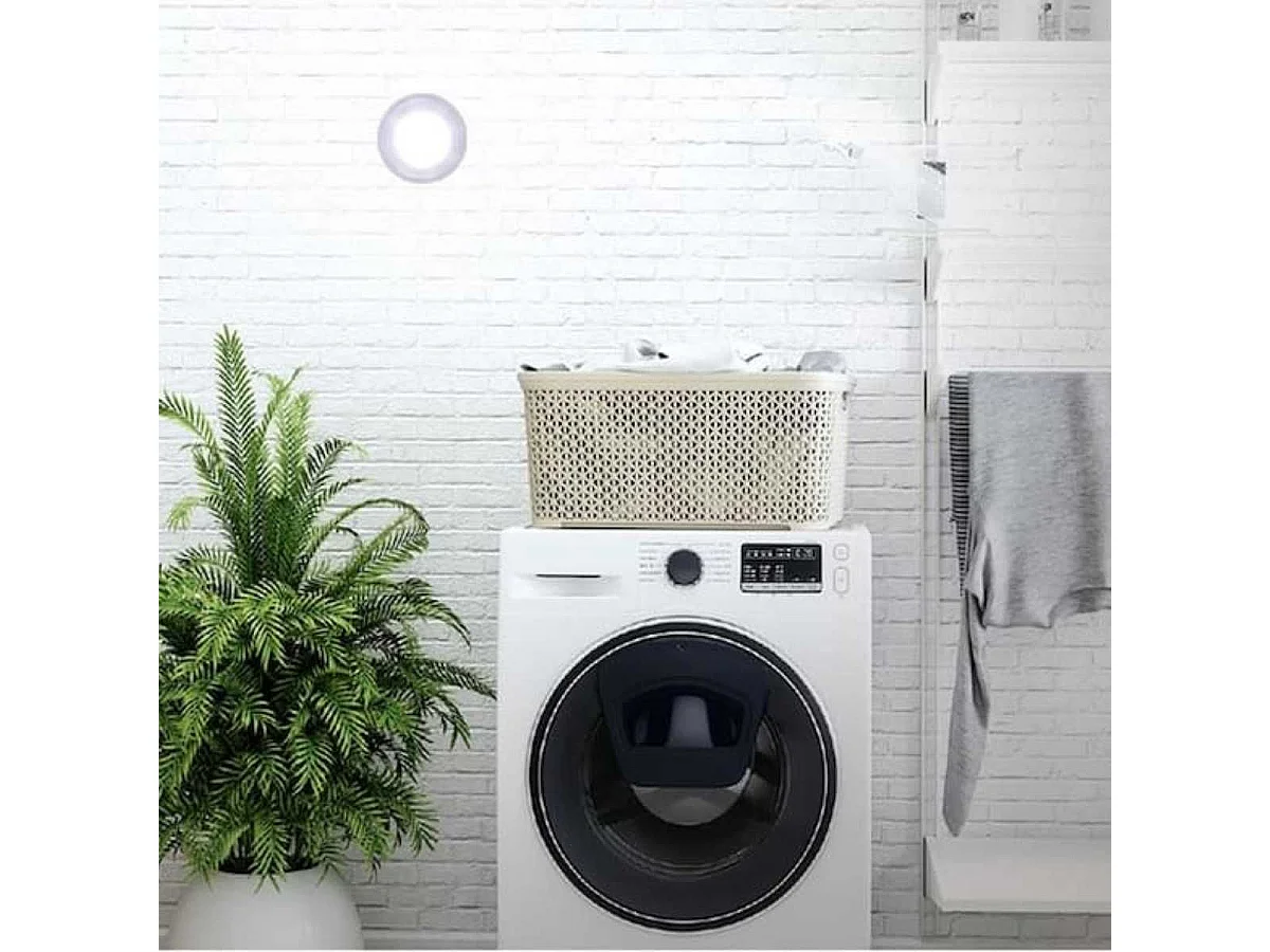 Lampes LED nouvelle génération adhésive allumage Push