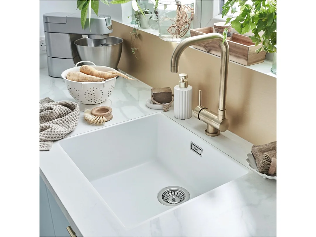 New Oslo mitigeur évier or brossé rabattable 'spécial fenêtre' - Essebagno