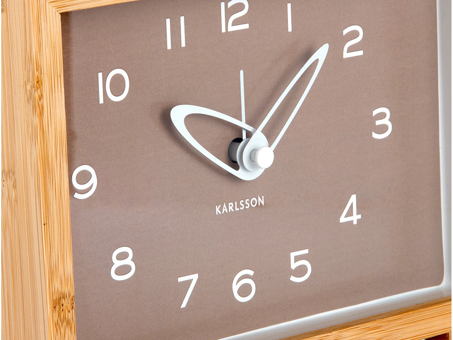 Réveil Tipico - 19x19x13,8 cm - Marron