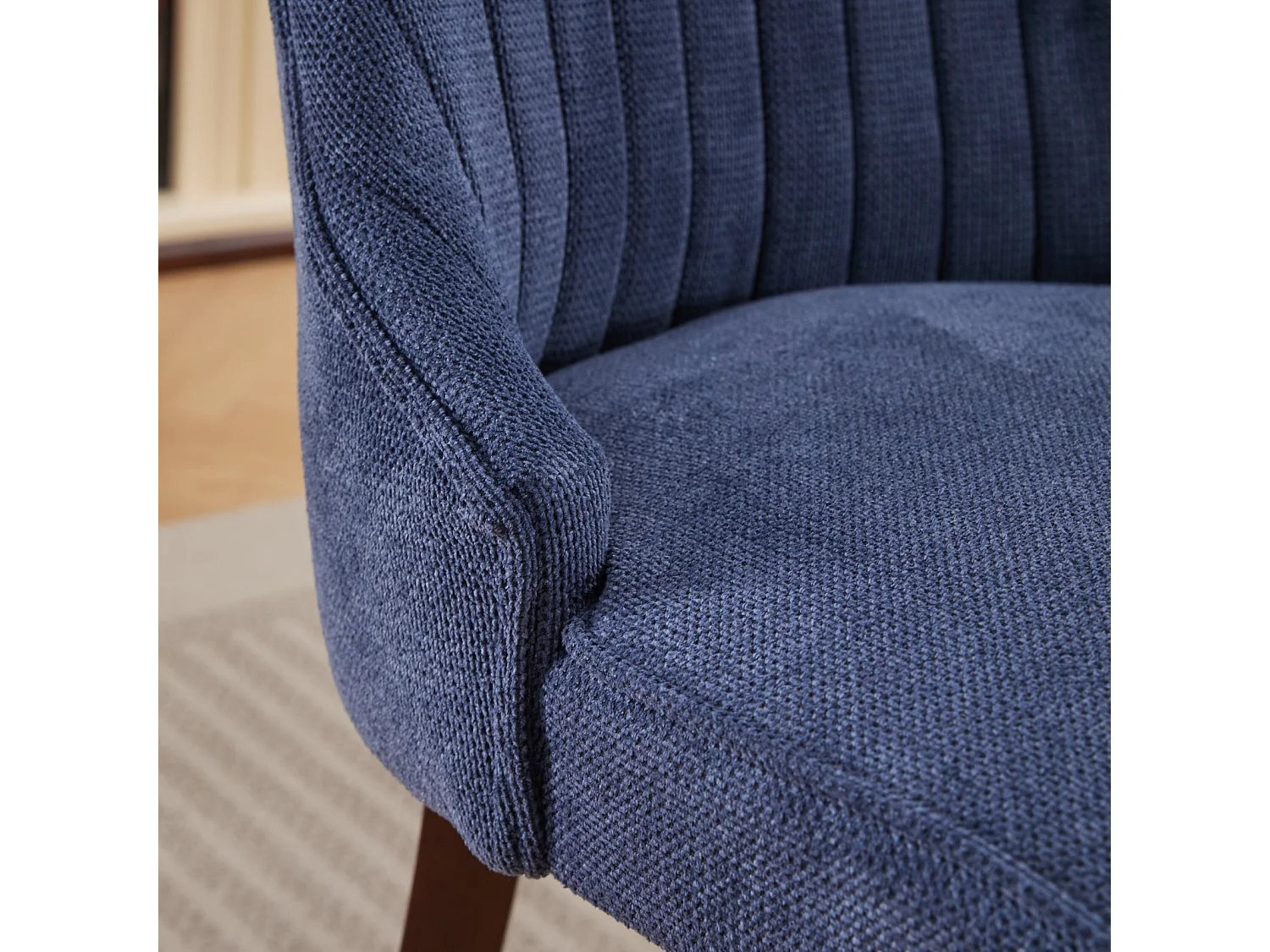 Lot de 2 chaises de salle à manger avec dossier rembourré et pieds en bois - Chenille bleu