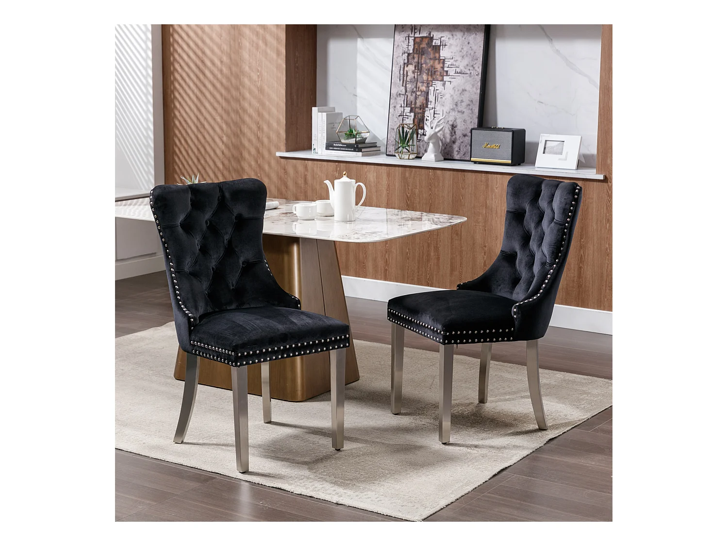 Zestaw 2 krzeseł do jadalni z czarnego aksamitu z tapicerowanym oparciem i srebrnymi metalowymi nogami