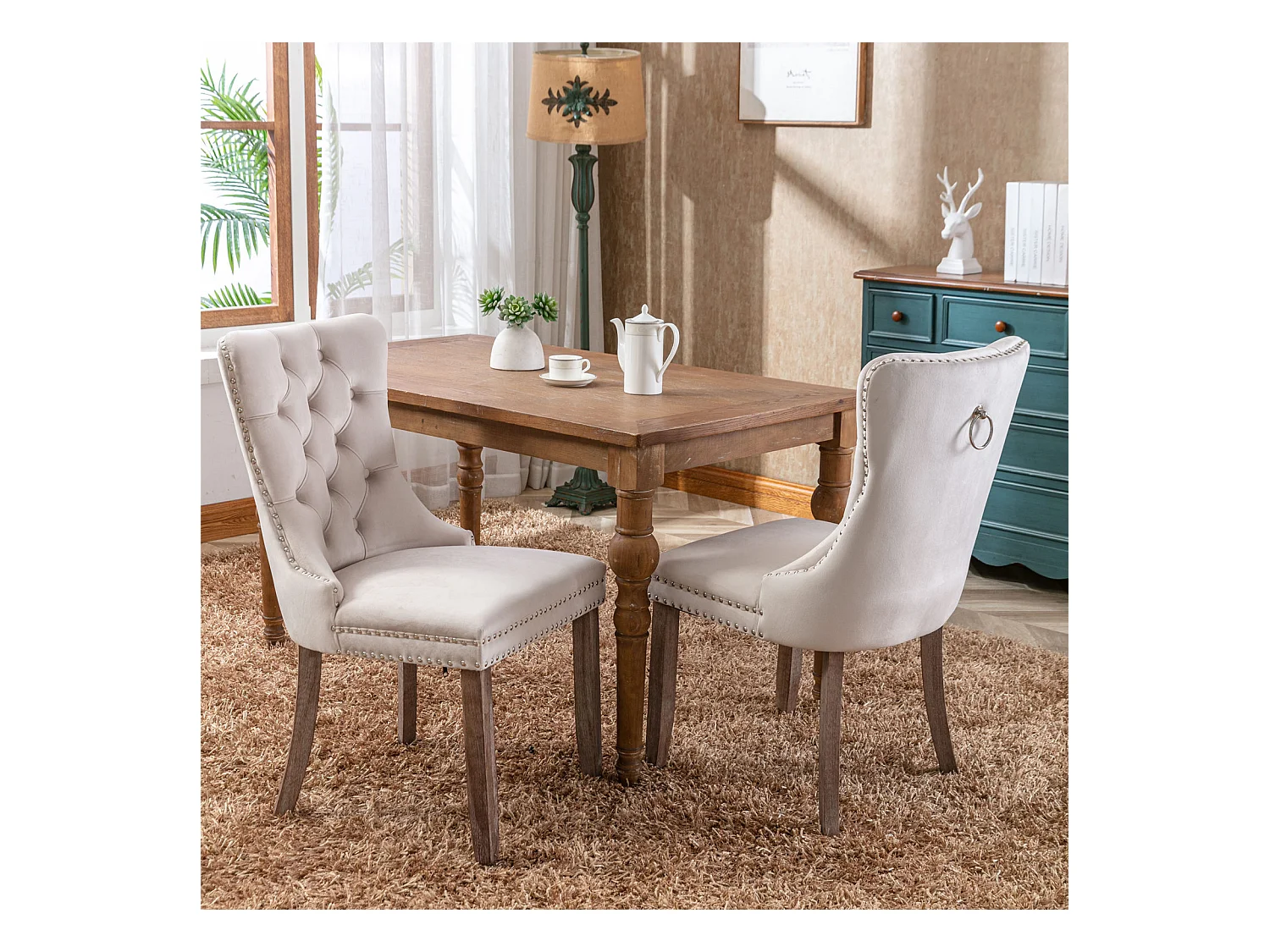 2er-Set Esszimmerstühle aus beigem Samt mit Ziernägeln und gepolsterter Rückenlehne