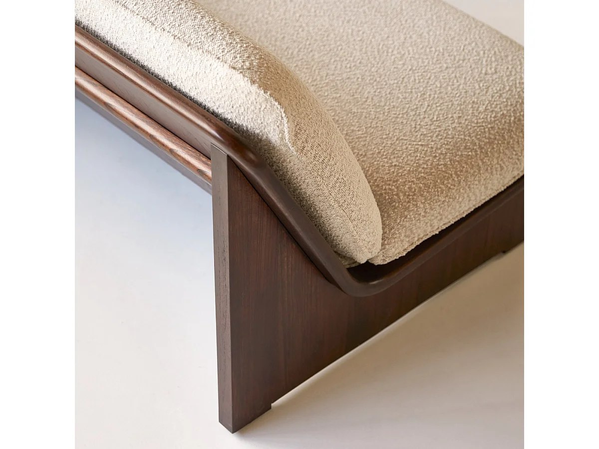 Banquette en bois de mindi massif et tissu bouclé écru Folk, 2 places