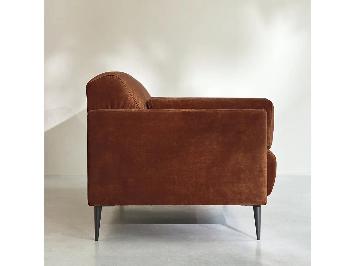 3-Sitzer-Sofa Finn aus terracottafarbenem Samt