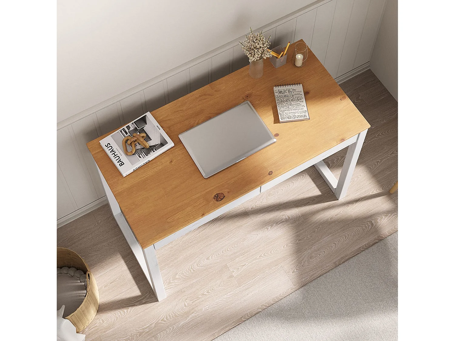 Bureau en bois avec 2 tiroirs NOAH, design scandinave, en pin massif coloris blanc et chêne