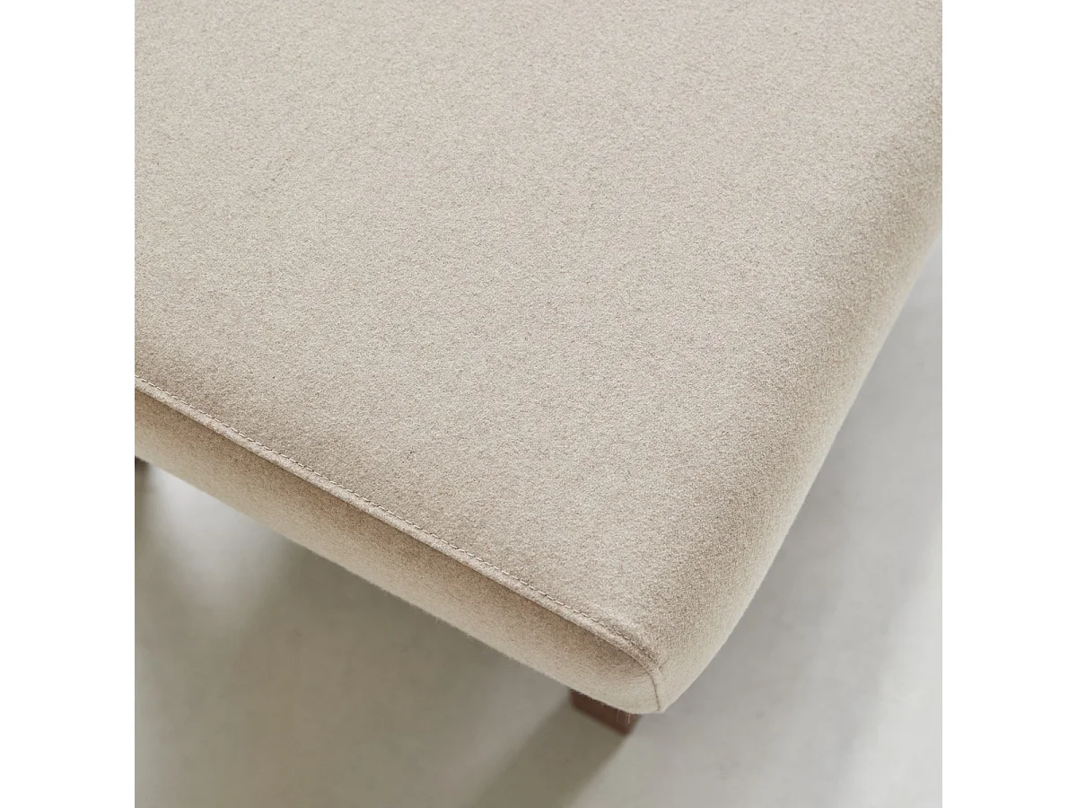 Fußhocker Bjorn aus ungebleichter Wolle, 1 Sitzplatz