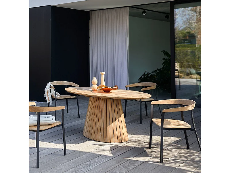 Ovaler Gartentisch Paloma aus massivem Teakholz 6 Pers.