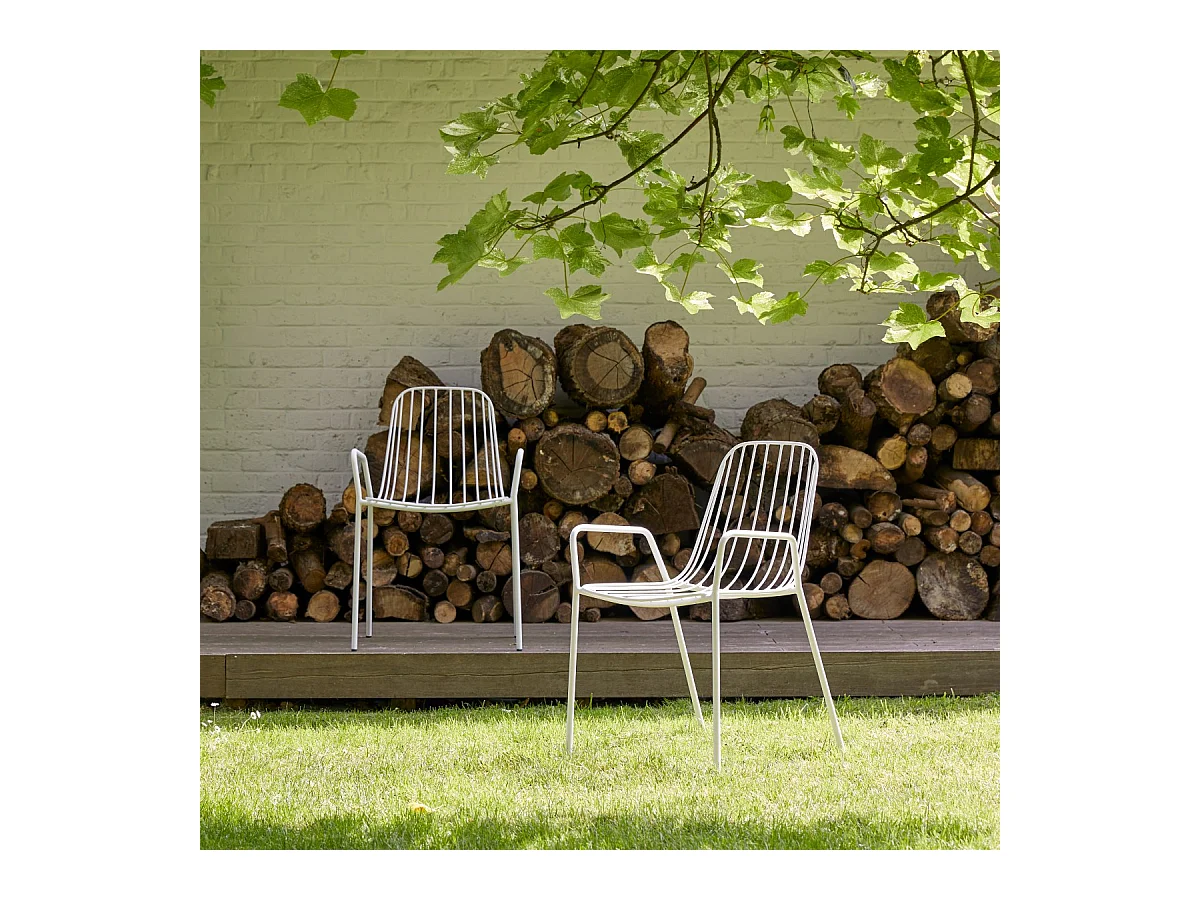 Outdoor Lehnstuhl aus weiß lackiertem Metall Arty white Armlehnen Gartenstuhl