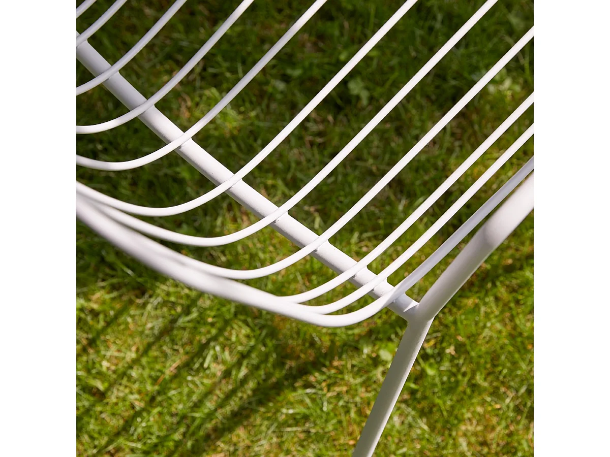Outdoor Lehnstuhl aus weiß lackiertem Metall Arty white Armlehnen Gartenstuhl