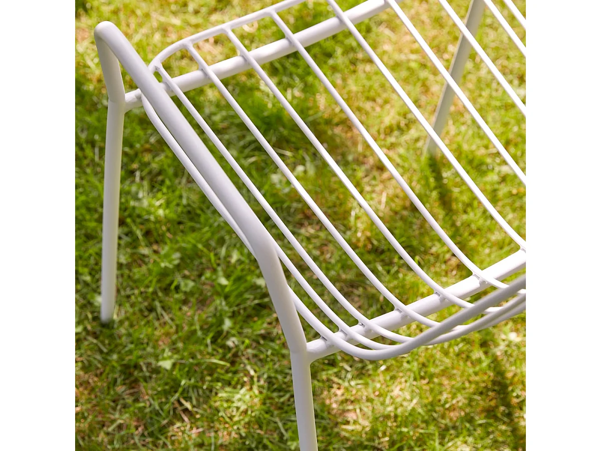 Outdoor Lehnstuhl aus weiß lackiertem Metall Arty white Armlehnen Gartenstuhl