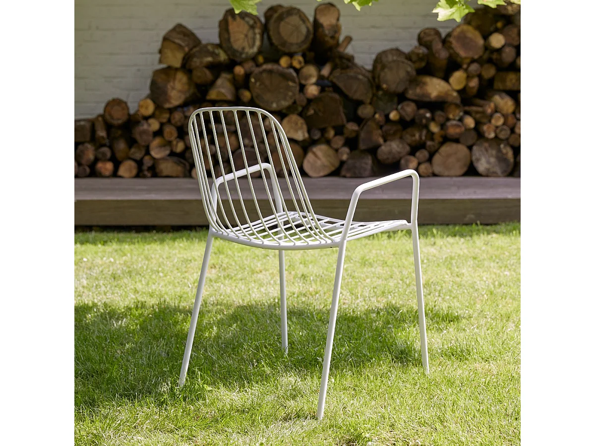 Outdoor Lehnstuhl aus weiß lackiertem Metall Arty white Armlehnen Gartenstuhl