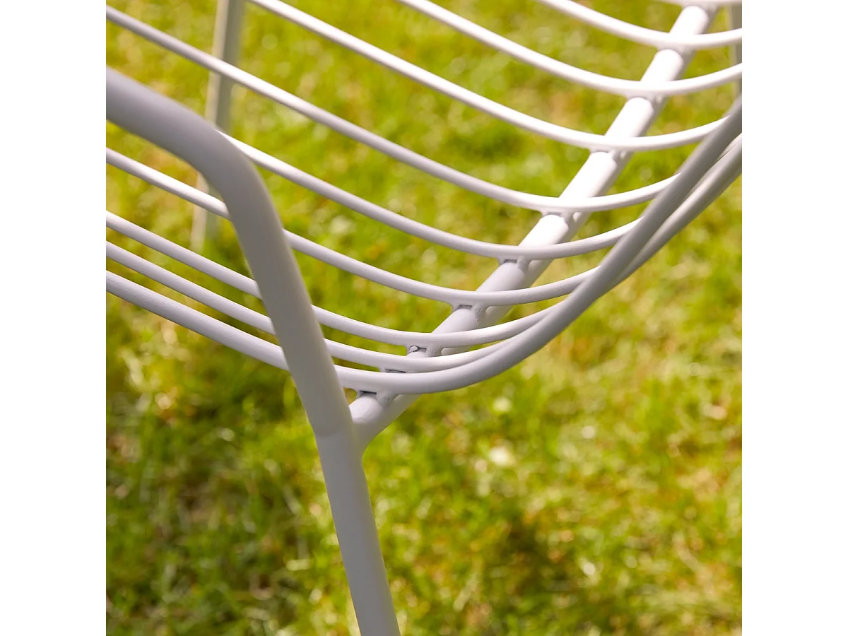 Outdoor Lehnstuhl aus weiß lackiertem Metall Arty white Armlehnen Gartenstuhl