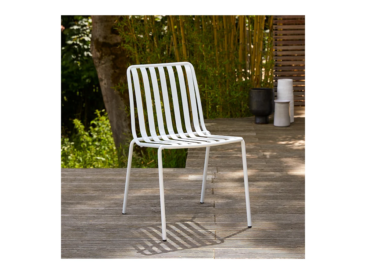 Chaise d'extérieur en métal peint Gaby white