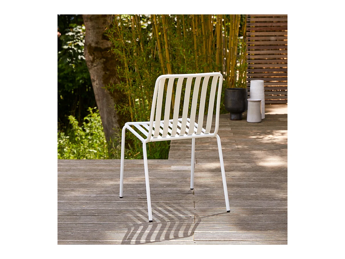Chaise d'extérieur en métal peint Gaby white